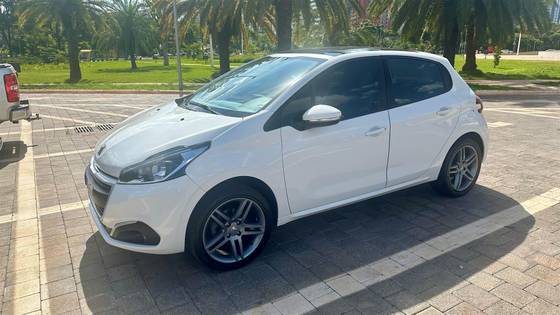 PEUGEOT 208 1.2 ALLURE 12V FLEX 4P MANUAL